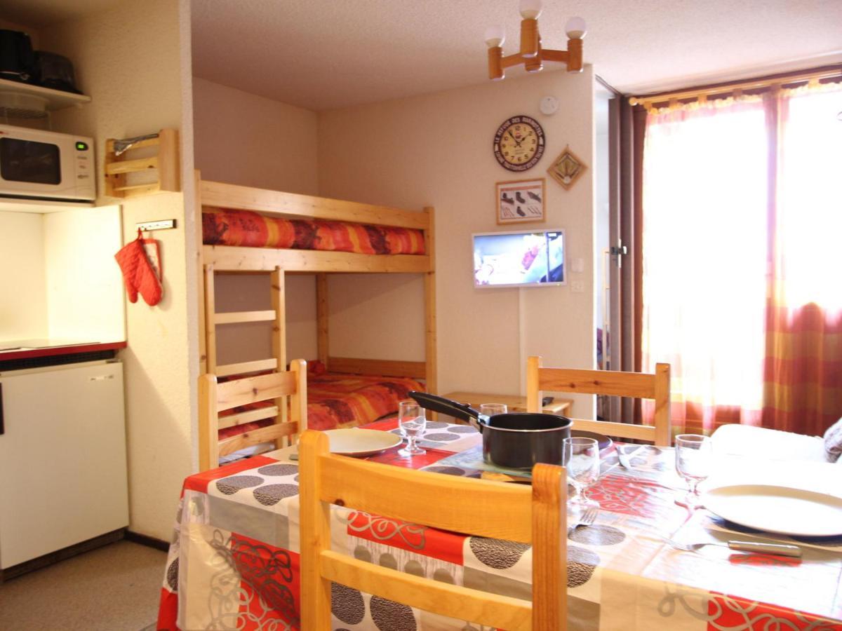 Studio Cabine A Chamrousse, Rdc, Balcon Nord, Au Pied Des Pistes, Bien Equipe - Fr-1-340-274 Екстериор снимка
